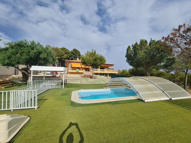 Foto 82f01e93-b212-4ebd-8813-564e53f93f11. Xalet amb piscina a Petrer