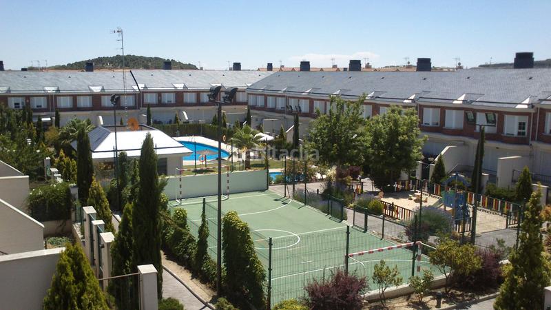 Foto 6c61601d-f3a0-4328-a8a2-4b32965741c8. Casa adosada chalet adosado en venta en la urbanización más bonita del reston en Valdemoro