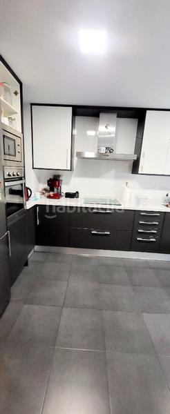 Foto ee82100b-4b33-4f57-8945-5bb91c71d0d9. Casa adosada chalet adosado en venta en la urbanización más bonita del reston en Valdemoro