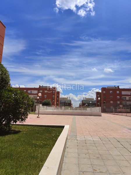 Foto 5dfaa936-da08-49d7-bbc5-d77220ff74c0. Pis amb calefacció aparcament piscina a Restón I-Restón II Valdemoro