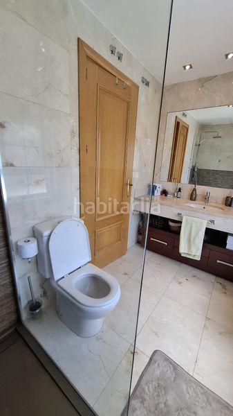 Foto 5defec84-03fb-42b0-b799-540a6725f260. Casa adossada amb calefacció aparcament piscina a Valdemoro