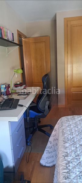 Foto 87ad3da1-6c9b-424b-a6d9-a1cdd5a0e6c2. Casa adossada amb calefacció aparcament piscina a Valdemoro