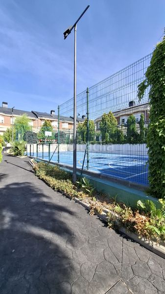 Foto ca267d9c-91c2-404b-85e4-dc8ccfb3a690. Casa adossada amb calefacció aparcament piscina a Valdemoro