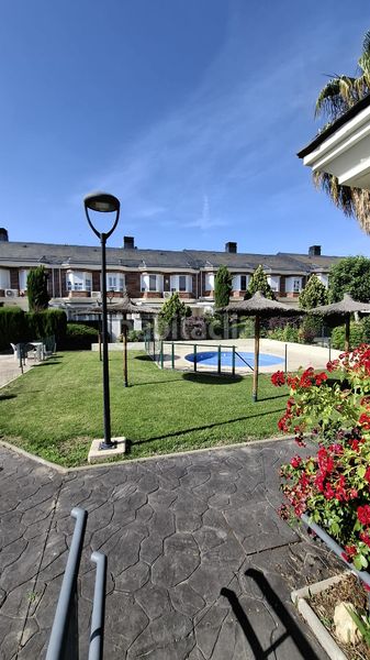 Foto d06848b0-e141-4f49-9898-9bbbe6403a60. Casa adossada amb calefacció aparcament piscina a Valdemoro