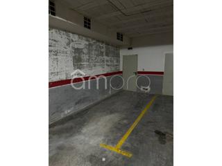 Lloguer Aparcament cotxe a Centre. Garaje  trastero