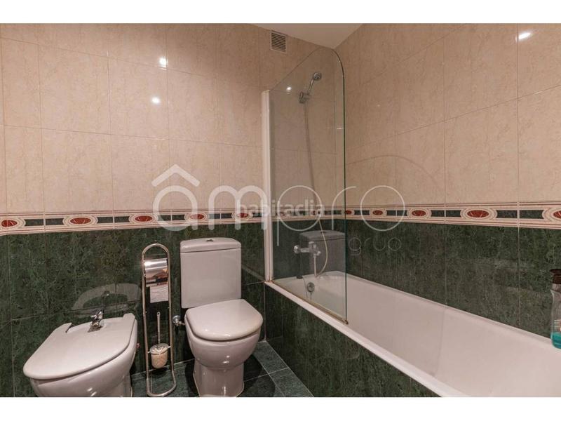 Foto 398a55cb-48f4-4d28-a77f-ee591be29e6d. Dúplex amb calefacció aparcament a Llevant Tarragona