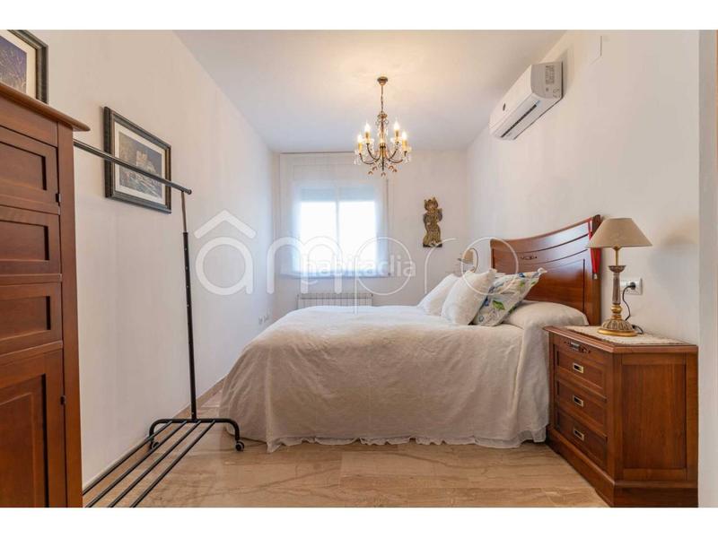 Foto 5ce5aba6-19ce-48a4-a16b-9b01ff7b1b48. Dúplex amb calefacció aparcament a Llevant Tarragona