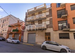Building  Cinc. Edificio en venta en bonavista  amplio, luminoso y con gran pote