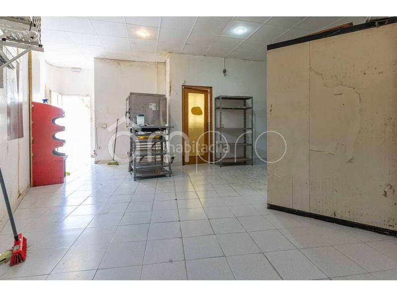 Foto e74f4112-bb8a-49a5-8985-938d7d879b57. Locale commerciale in La Mora Tarragona