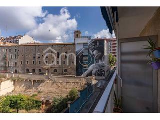 Flat  Sant magi. Piso en buen estado con dos balcones