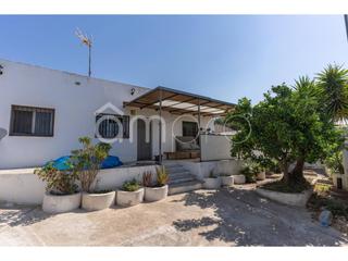 Maison à Vespella de Gaià. Casa independiente con terreno