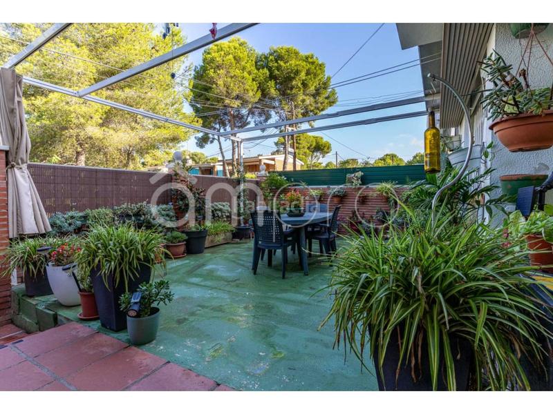 Foto 7577a52f-4bc4-49e9-b6b9-d828316a6a7c. Casa pareada chalet pareado con piscina comunitaria en Salou