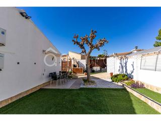 Casa aparellada a Pobla de Montornès (La). Chalet reformado