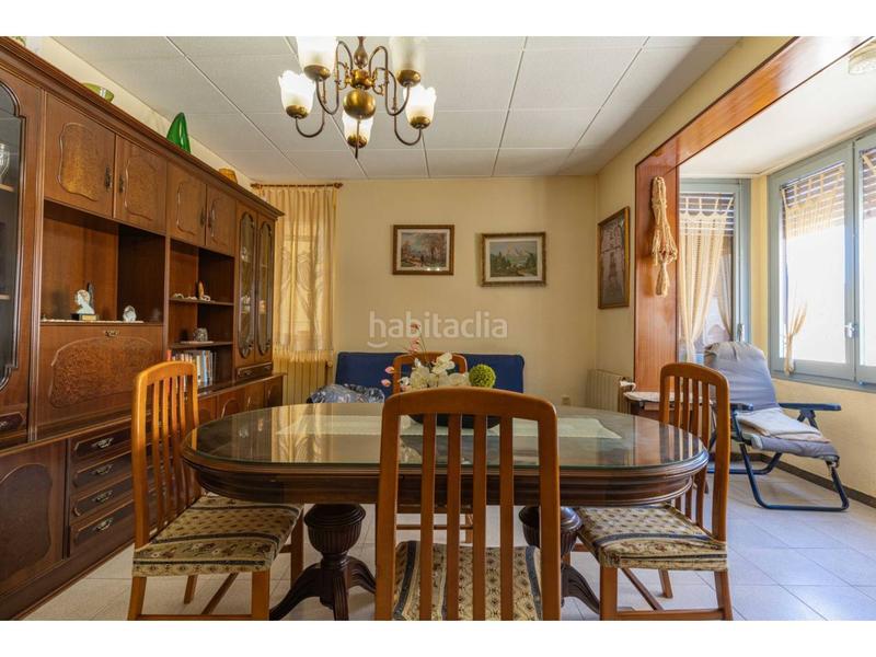 Foto be3a0425-8a88-4bbe-9692-791d7a24269e. Reihenhaus mit heizung parking in Catllar (El)