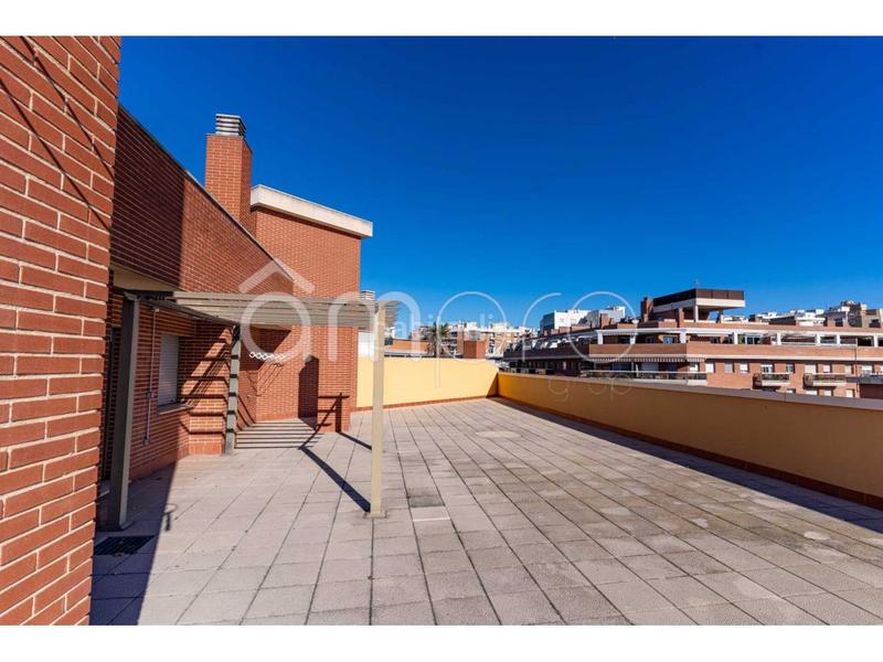 Foto 248e46ab-07ab-4094-9372-ebd21d40ecf9. Àtic amb aparcament a Nou Eixample Sud Tarragona
