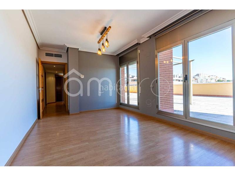 Foto f11c0e03-0646-4f96-8d75-ba72155519bc. Àtic amb aparcament a Nou Eixample Sud Tarragona