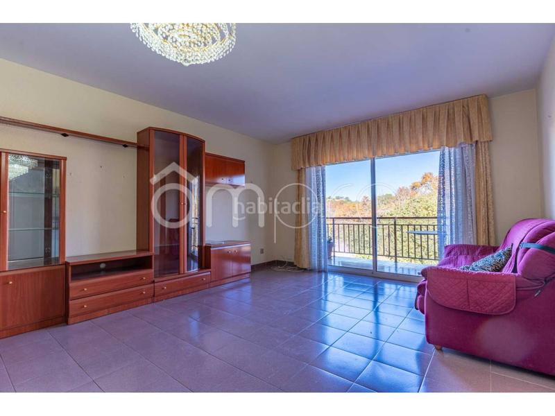 Foto a0b76bf2-4ad5-48e2-a822-694cc997bc6a. Pis amb aparcament a Catllar (El)