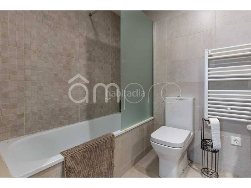 Foto ce99bd39-8dfb-4152-b816-a63b11bede67. Pis amb aparcament piscina a Nou Eixample Nord Tarragona