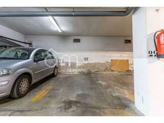 Aparcament cotxe a Calle Olivella 1