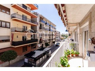 Etagenwohnung in Centre. Piso con parking y trastero