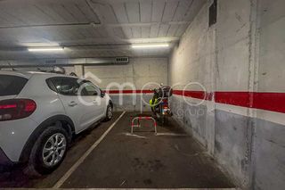Autoparkplatz  N/a. Se vende plaza de aparcamiento de 9 m aprox. en planta 1, ideal