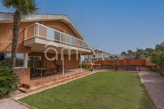 Chalet  N/a. Superficie total 404 m, chalet superficie solar 1024 m, superfic