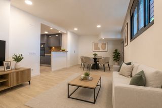 Pis  Ronda ibérica .. Acogedora planta baja a pie de calle con 2 habitaciones, cocina