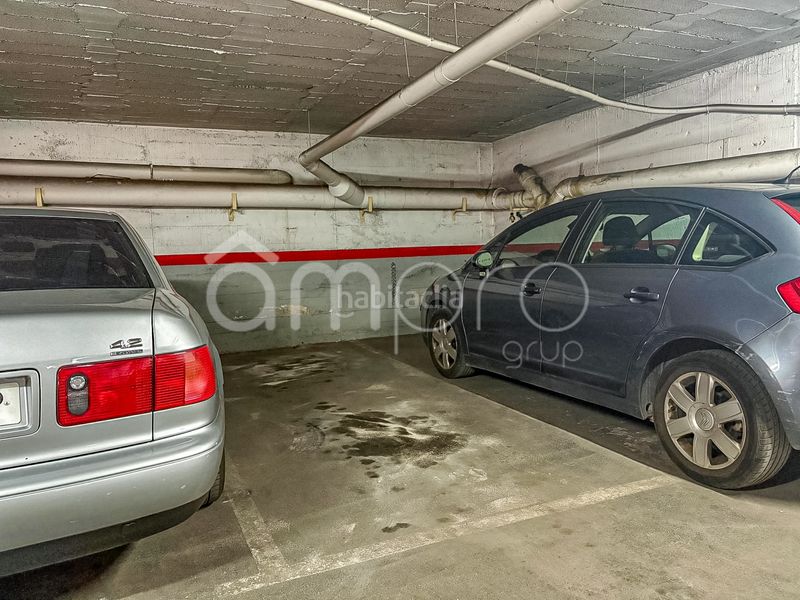 Foto 7afa8598-1e2e-4a28-98b5-cd5a2fa040a1. Aparcament cotxe a Centre Sitges