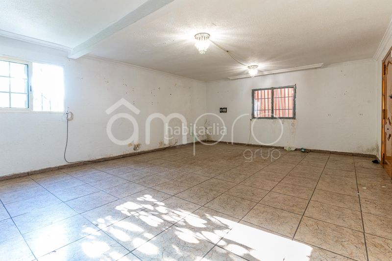 Foto f98f6a1b-ca5c-4b69-9a44-4cc363534cbd. Xalet a Catllar (El)