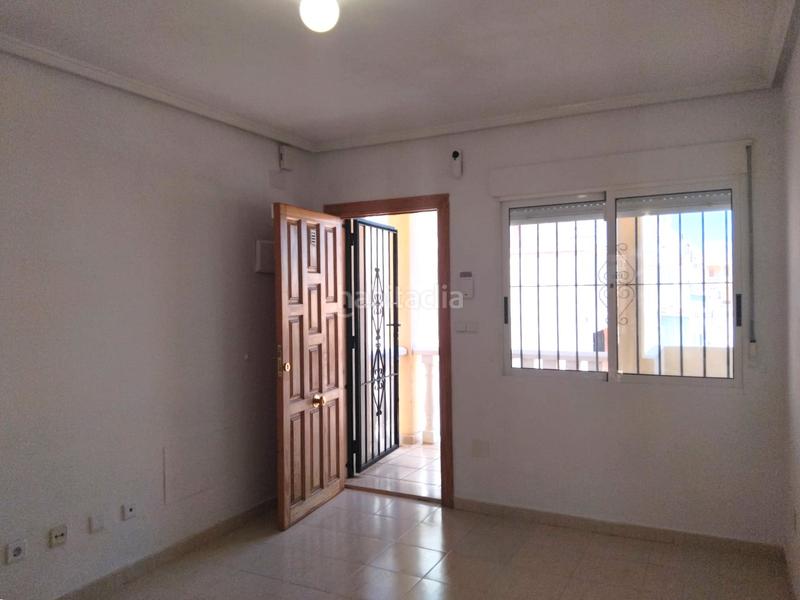 Foto 0a4916d4-21b6-438f-817e-20f9cad27a79. Maison jumelée avec piscine dans La Florida Orihuela