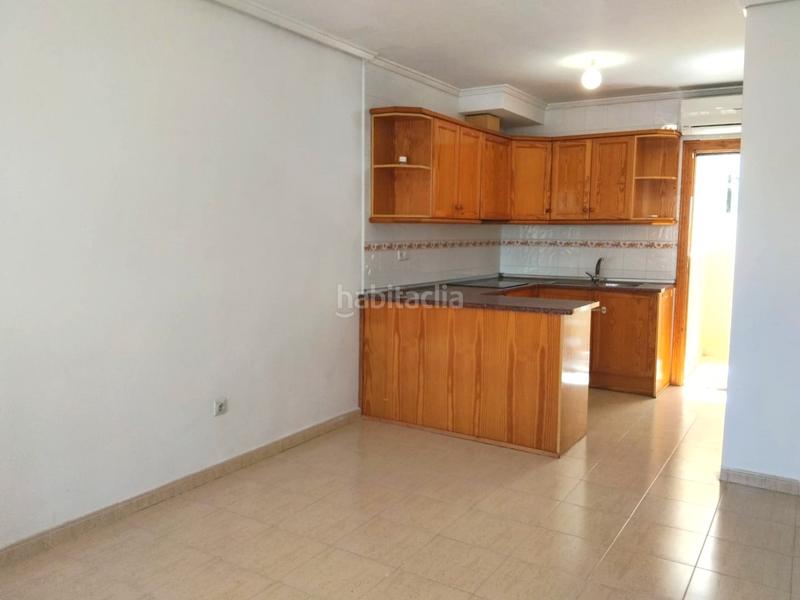 Foto e6f84870-00be-493a-8bec-c43ce80c6c47. Maison jumelée avec piscine dans La Florida Orihuela