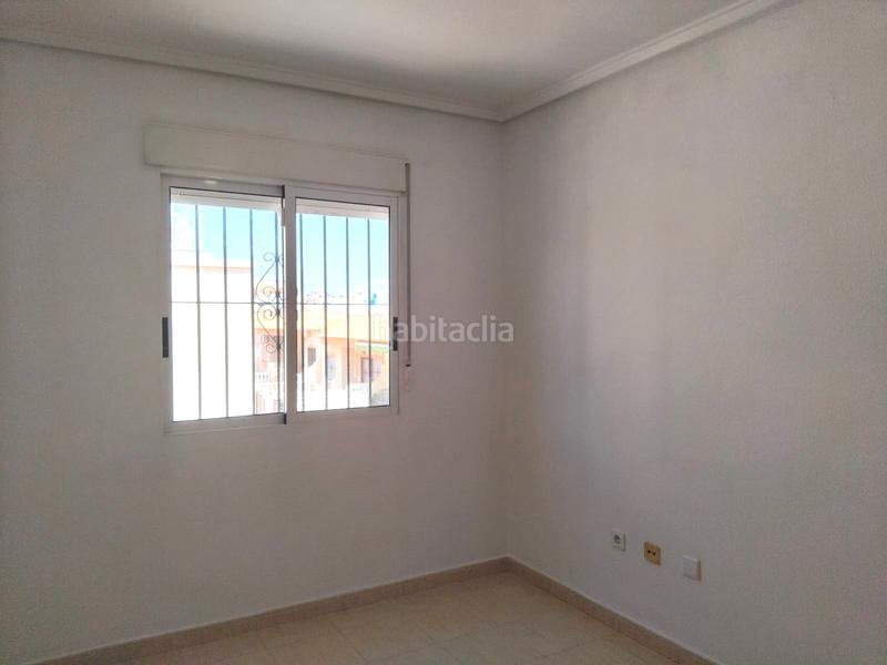 Foto ef5e35c0-6062-41c9-a264-b5e5d389d798. Maison jumelée avec piscine dans La Florida Orihuela