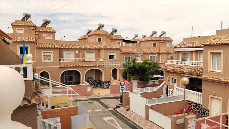 Foto fb258ddf-4bae-488e-866b-c74618447760. Casa adosada en carrer de creta 46 en Monte y Mar Santa Pola