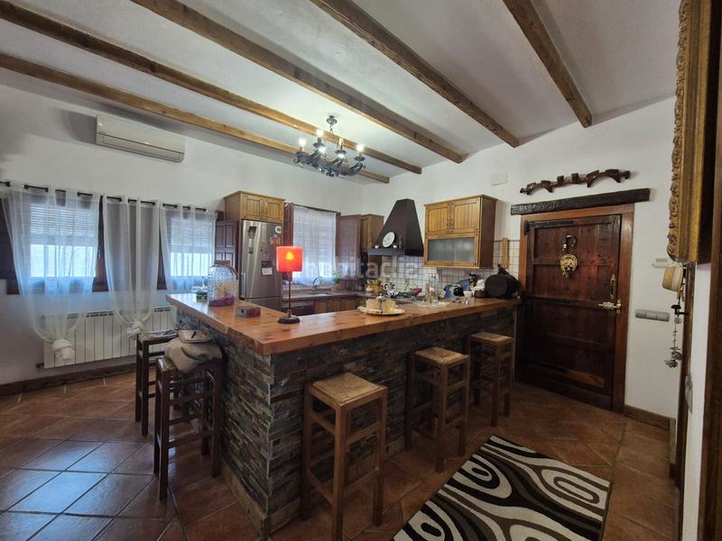 Foto af9f3e5e-3aad-4758-b572-ba9b9e9a7f0b. Casale con camino riscaldamento parcheggio in Finestrat pueblo Finestrat