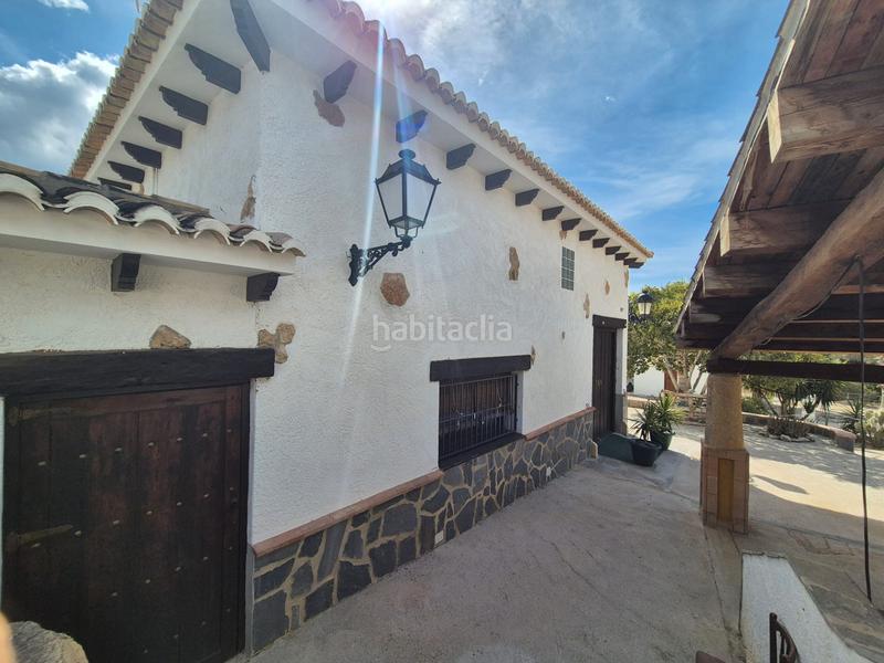 Foto 0dc978d8-d44d-4b3d-a313-a599c4fccfe9. Country house with fireplace heating parking in Finestrat pueblo Finestrat