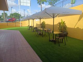 Business premise in Calle Acacias 1