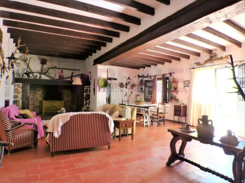 Foto df4de45c-10ef-4a8b-8e60-2ac0815c60f6. Terreny residencial a Orxeta