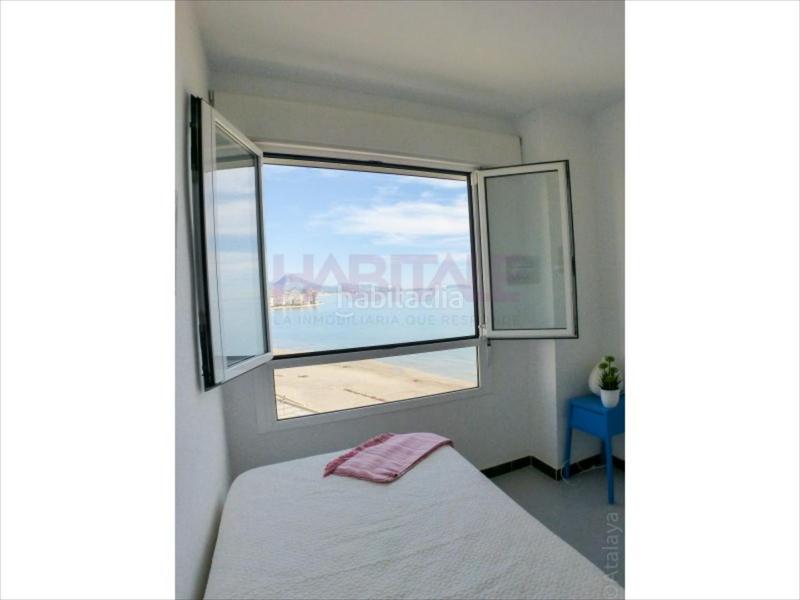Foto e743b364-3307-48d3-b8da-d1c709a70c59. Alquiler piso en jaume i el conqueridor apartamento 1 línea. Playa Muchavista campello alicante. coqueto apartamento situado frente al mar. alquiler temporal, a partir de en Campello (el)