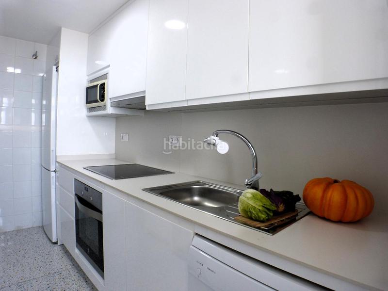 Foto 001f85eb-e0a8-4a57-9fa1-f6ad64962ff5. Rent flat in jaume i el conqueridor in Playa Muchavista Campello (el)