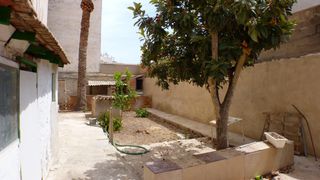Maison à Norte. Magnífico solar en san vicente del raspeig para hacer 5 alturas.
