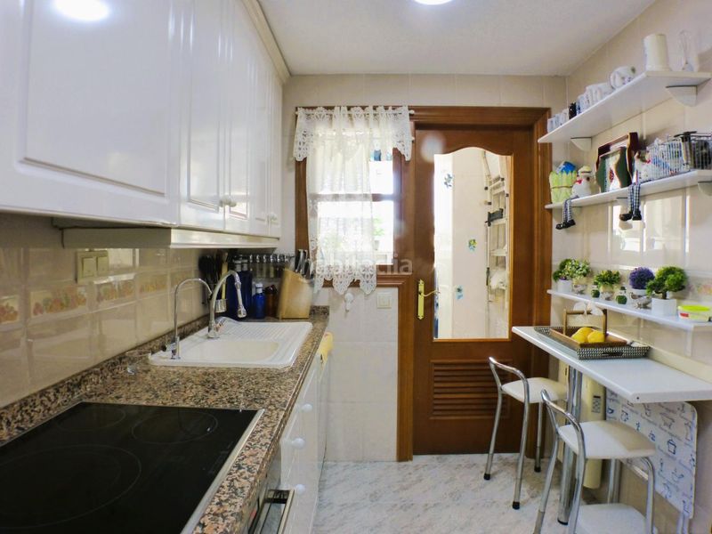 Foto 6857bbb4-7d15-4e43-ae0f-fa4a127a663b. Apartament amb piscina a Cabo de las Huertas Alicante
