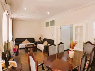 Pis a Barrio del Centro. Venta de piso en pleno centro de alicante en edificio clásico de