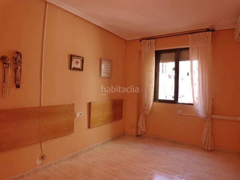 Foto d34f0bf4-734c-4469-b81a-d6792a510b1d. Apartament a Carolinas Altas Alicante