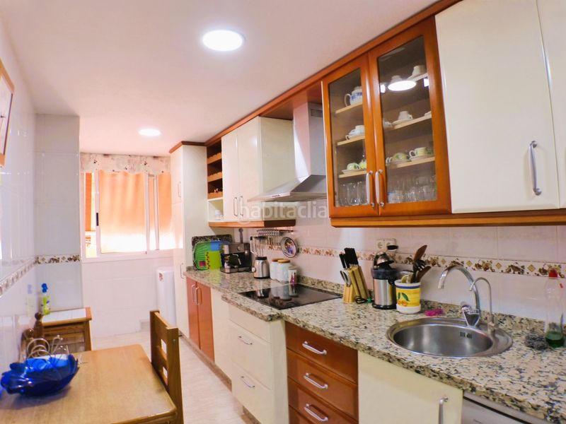 Foto eaf1a9eb-d746-4d59-80cf-47da06adffe3. Apartament a Carolinas Altas Alicante