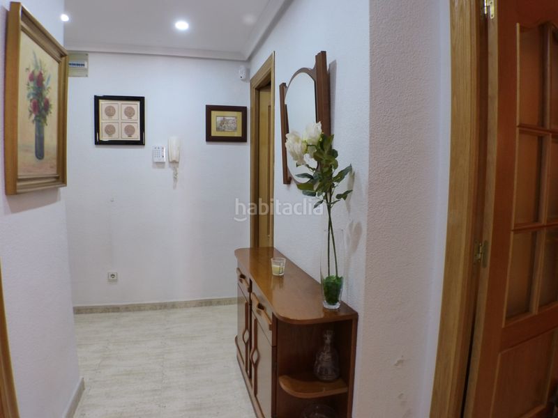 Foto f43010c7-3767-44bd-9151-72abcd498ed8. Apartament a Carolinas Altas Alicante