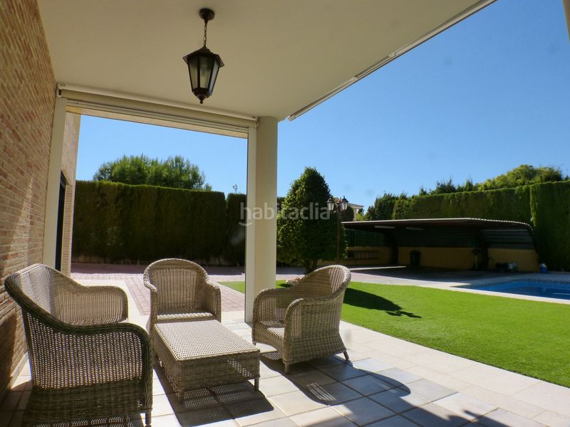 Foto 02b344a8-9896-41f2-a67e-0f700cd6a6b3. Casa amb piscina a Centro Mutxamel