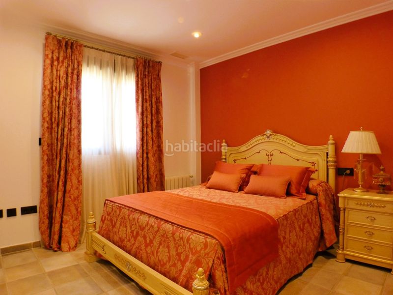 Foto 4c27387b-3427-4645-a516-cda0e02dde37. Casa amb piscina a Centro Mutxamel