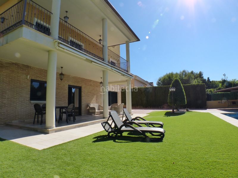 Foto 5f9165d4-fec5-47b6-a52a-602b4761b05d. Casa amb piscina a Centro Mutxamel
