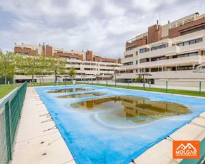 Pis  Travesa roble. Espectacular piso de 111m2 con  gran terraza, 3 dormitorios y pi