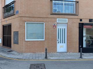 Local Comercial  Calle calle de los jardines. Local comercial en el casar
